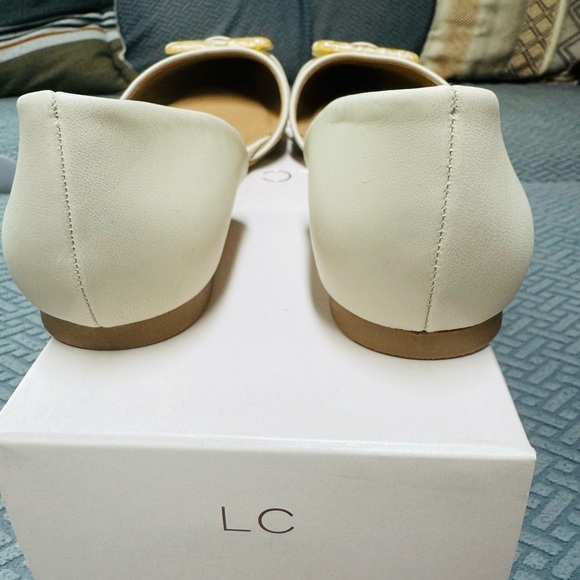 sophisticated LC Lauren Conrad Azra women's dress flats. - Picture 8 of 14